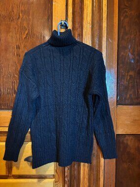 Black Cable-Knit Turtleneck Sweater Size Large